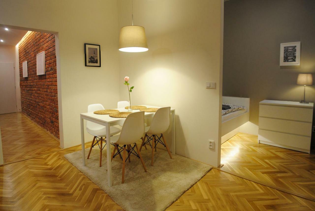 Apartments Centre In Style Olomouc Exterior foto